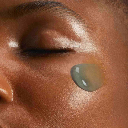 Clarins Total Eye Contour Gel | Cooling Eye Gel | Visibly Reduces Dark Circles and Puffiness | Refreshes, Hydrates and Soothes | Blend Of Natural Ingredients | All Skin Types | 0.6 Ounces