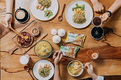 Lemonilo Ramen - Chick'n Curry Soup - Healthy Instant Ramen - Oven-Baked Noodles with Tumeric - Made with All-Natural Ingredients - Quick Meal Kit (2.57 Oz) - Pack of 6