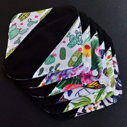 7pcs/Set Reusable Menstrual Pads Including 1pc Mini Wet Bag +6pcs Bamboo Charcoal Cloth Menstrual Incontinence Pads/Reusable Sanitary/Mama Panty Liners (All Randomly Prints)