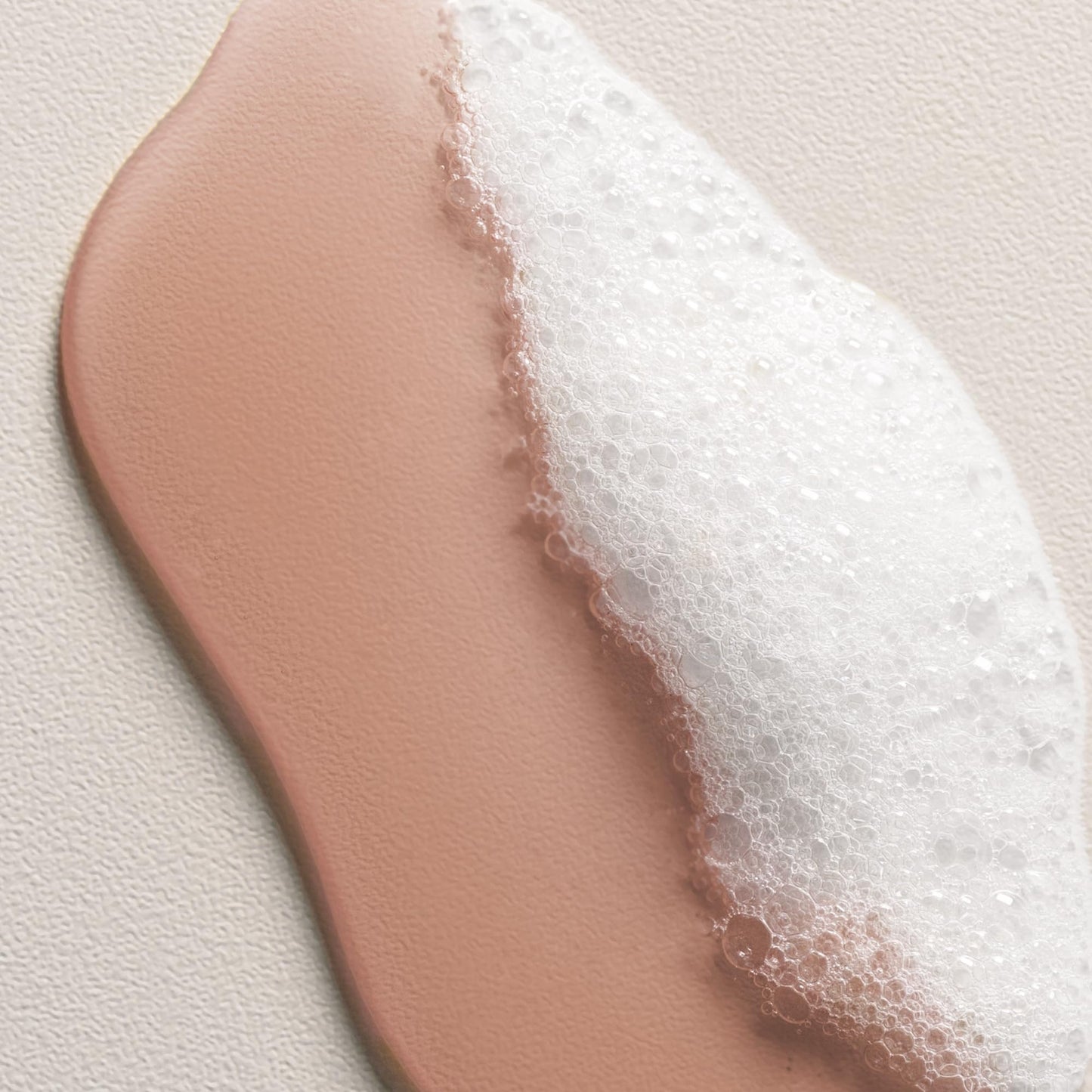 Davines SOLU Shampoo, Clarify And Remove Residue, Refresh Scalp And Leave Hair Shiny And Soft