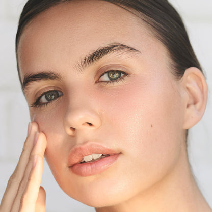 Clarins Soothing Toning Lotion | Soft, Soothed and Comforted Skin After 14 Days* | Cleanses, Tones, Hydrates, Soothes and Balances Skin's Microbiota | Alcohol-Free | Camomile Extract