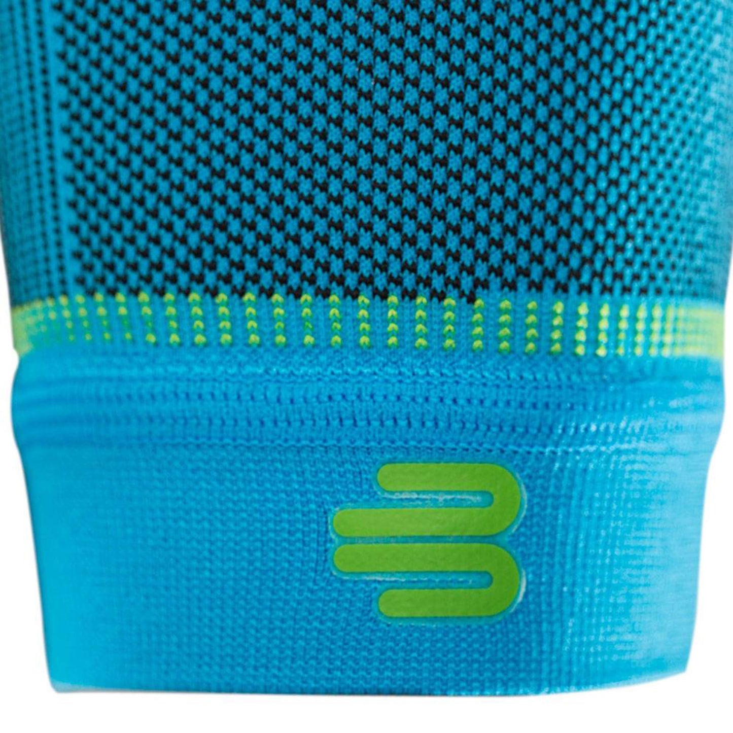 Bauerfeind Sports Compression Arm Sleeves - Gradient Compression Improves Oxygen/Blood Circulation - 1 Pair