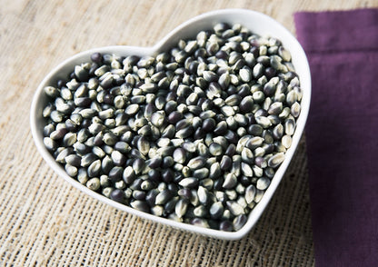 Organic Blue Corn Kernels, 5 Pounds - Non-GMO, Whole Dried Kernels, Vegan, Bulk. Cereal Grain. Good Source of Vitamin B6, Phosphorus. Great for Grinding. Perfect for Stews, Casseroles, Soups