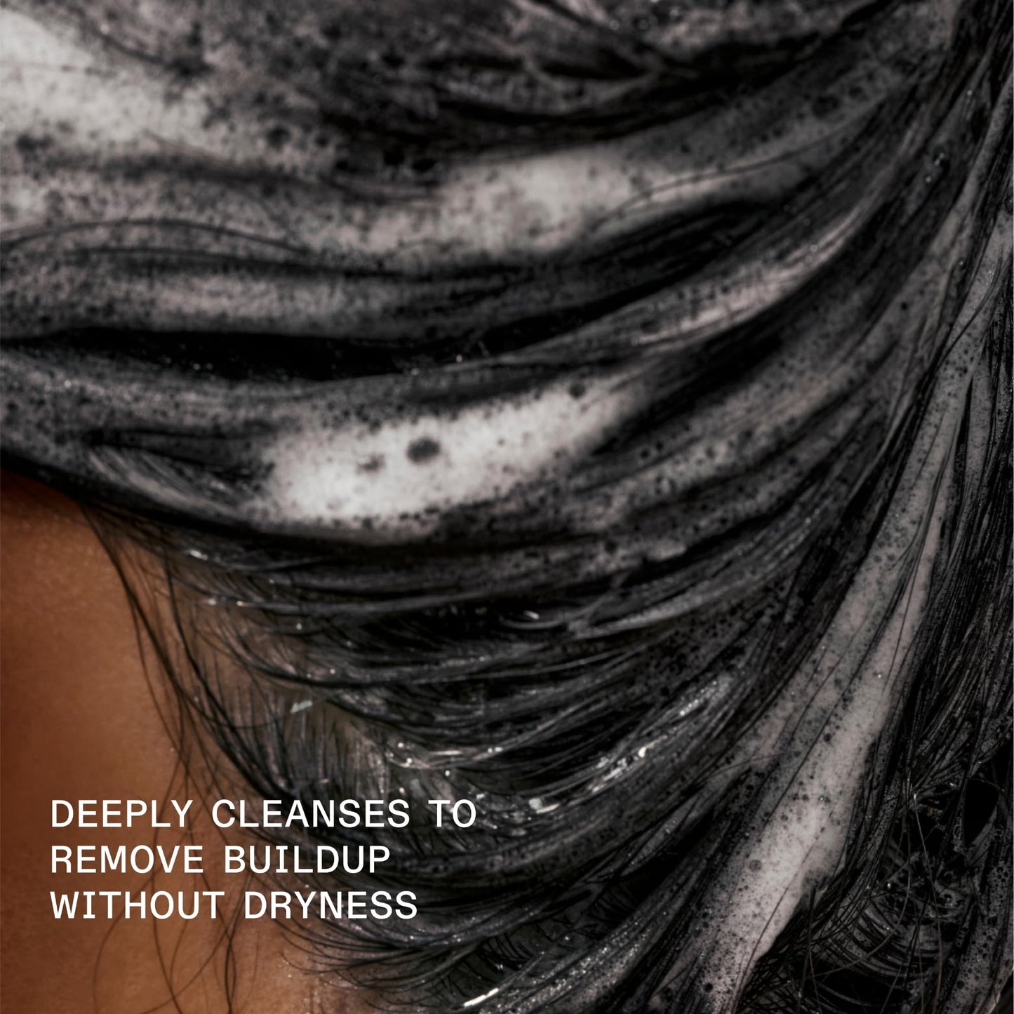 Olaplex Nº.4C Bond Maintenance™ Clarifying Deep Cleansing Shampoo | Removes Damage Causing Impurities & Buildup | Helps Restore Color vibrancy | For Coily, Curly, Straight, and Wavy