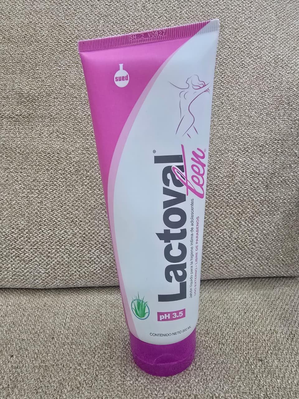 Lactoval Teen Intimate Wash for Teens 200 ml pH 3.5 Balanced Feminine Cleanser – Gentle Daily Intimate Hygiene External Use