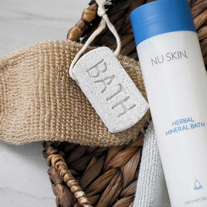 Nu Skin Herbal Mineral Bath | 16.9 Fl Oz | Relaxing Bubble Bath for Adults | Soap-Free Formula | 21 Herbal Extracts for Soothing Hydrating & Cleansing