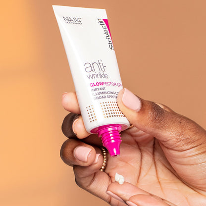 StriVectin GlowFector Instant llluminating Lotion Broad Spectrum SPF 30, Boosts Skin Radiance, 1 oz.