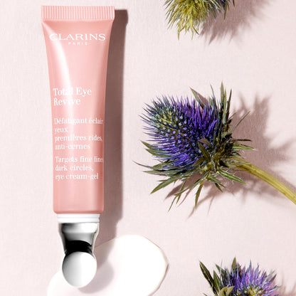 Clarins Total Eye Revive | Anti-Aging Cream-Gel Eye Treatment | Visibly Smoothes Fine Lines | Targets Dark Circles, Puffiness and Signs Of Fatigue | Brightening | Cooling Metal Applicator | 0.5 Oz