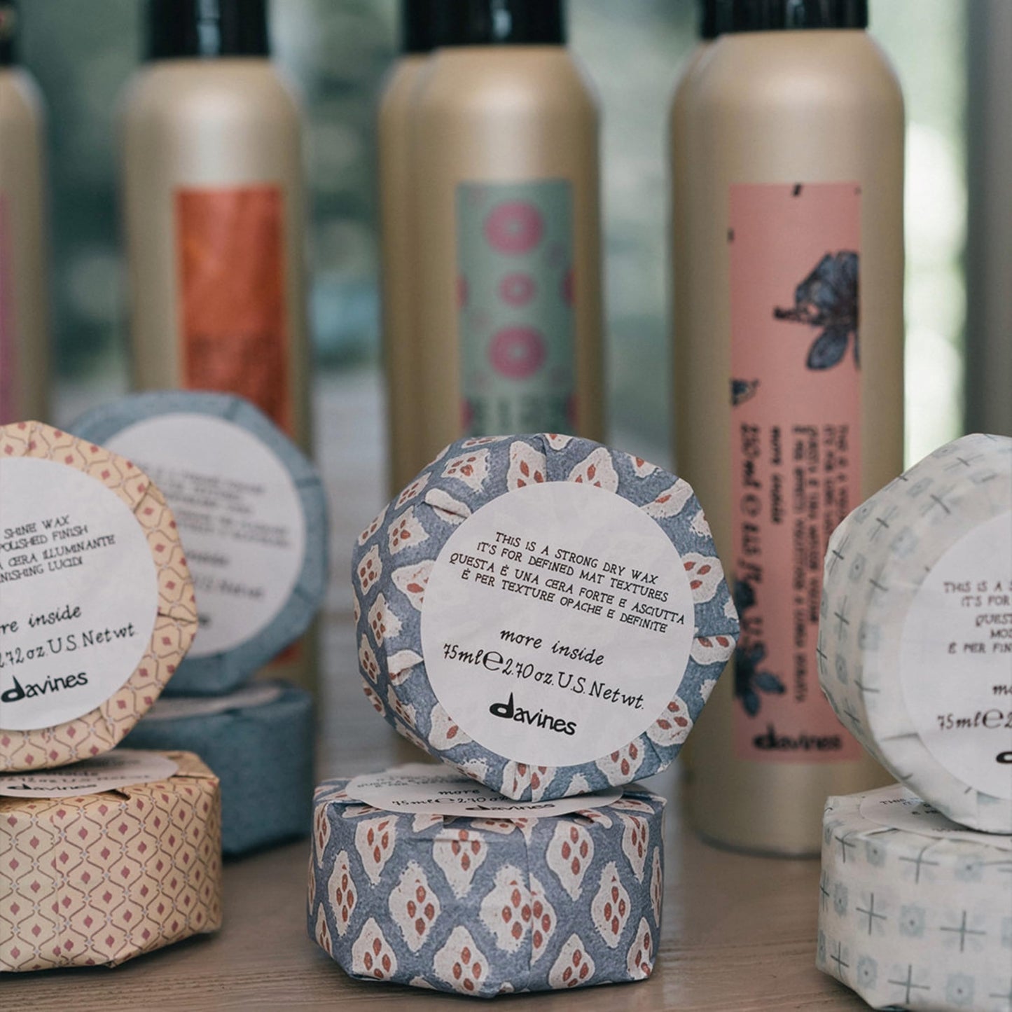 Davines This Is A Strong Dry Wax, Strong Hold Matte Texture - Dry Wax for Definition & Separation - Creates Rough & Messy Looks, 2.54 Fl Oz