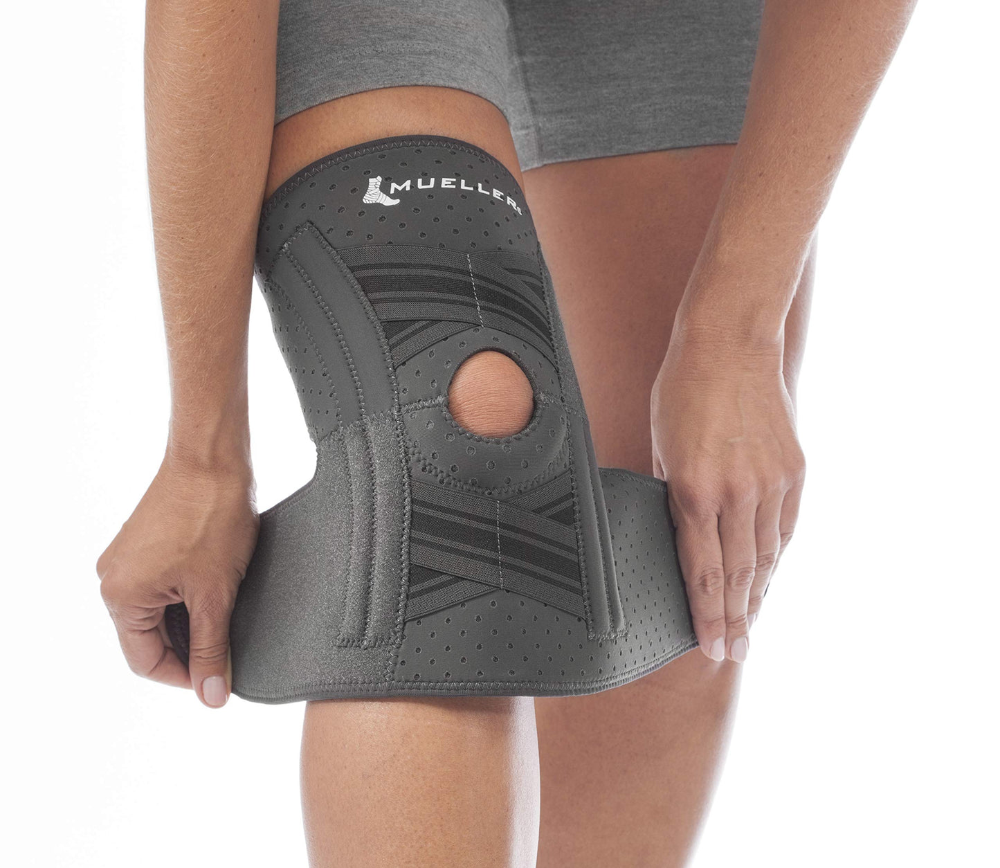 Mueller Sports Medicine Comfort Plus Self Adjusting Knee Stabilizer, Knee Pain Relief Support for Men and Women, Ideal for Arthritis, Sprains, Black,