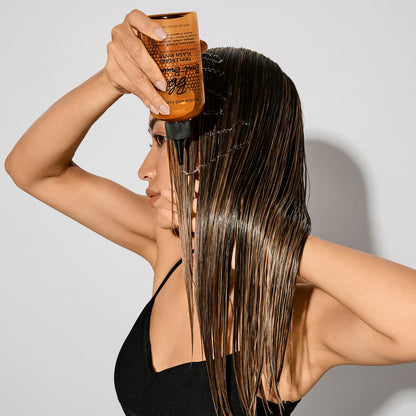 Bumble and bumble. Bond-Building TripleBond Flash Rinse For Damaged Hair