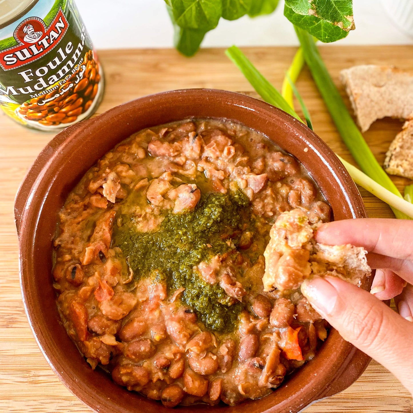 Sultan Brand Foule Mudammas, Medium Fava Beans, High in Dietary Fiber, No Fat, No Cholesterol, 14.80oz