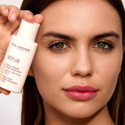 Clarins UV Plus Anti-Pollution, Broad Spectrum SPF 50 Tinted Face Sunscreen | Sheer Finish | Lightweight and Oil-Free | Triple Protection From UVA/UVB Rays, Free Radicals and Pollutants