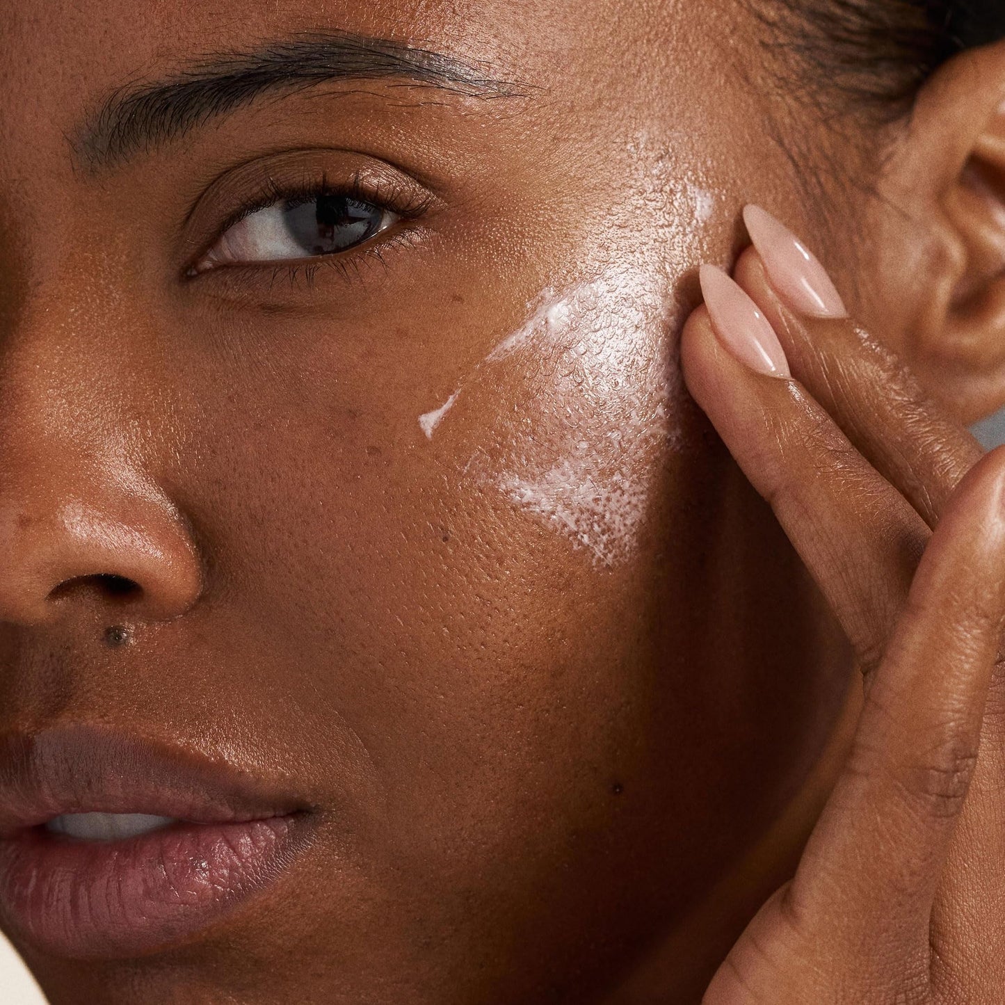 Dermalogica Prisma Protect SPF30, Face Moisturizer Sunscreen, Defends Against UV Rays While Hydrating & Boosting Skin's Natural Luminosity