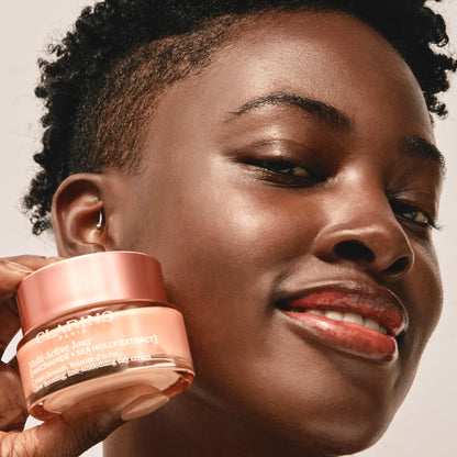 Clarins Multi-Active Day Moisturizer with Niacinamide | Smooth Fine Lines | Visibly Tighten Pores | Even Tone and Texture | Boost Glow | Strengthen Moisture Barrier