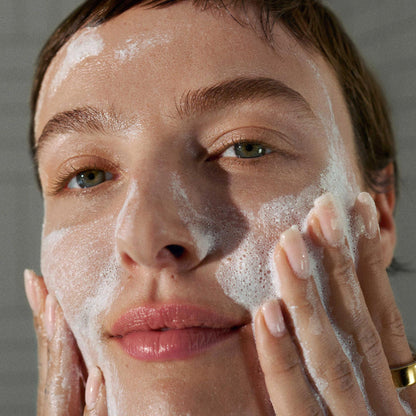 Dermalogica Daily Microfoliant, Face Exfoliator Scrub Powder with Salicylic Acid and Papaya Enzyme, Achieve Brighter, Smoother Skin Daily