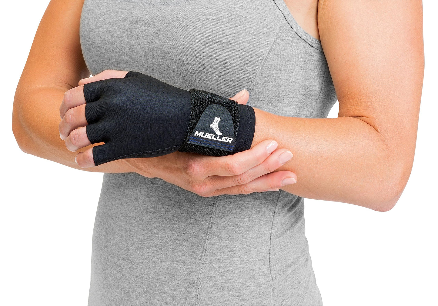 Mueller Sports Medicine Reversible Compression Glove for Men and Women, Hand & Wrist Pain Relief Support, Ideal for Carpal Tunnel, Arthritis, Fits Right or Left, Black