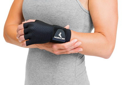 Mueller Sports Medicine Reversible Compression Glove for Men and Women, Hand & Wrist Pain Relief Support, Ideal for Carpal Tunnel, Arthritis, Fits Right or Left, Black