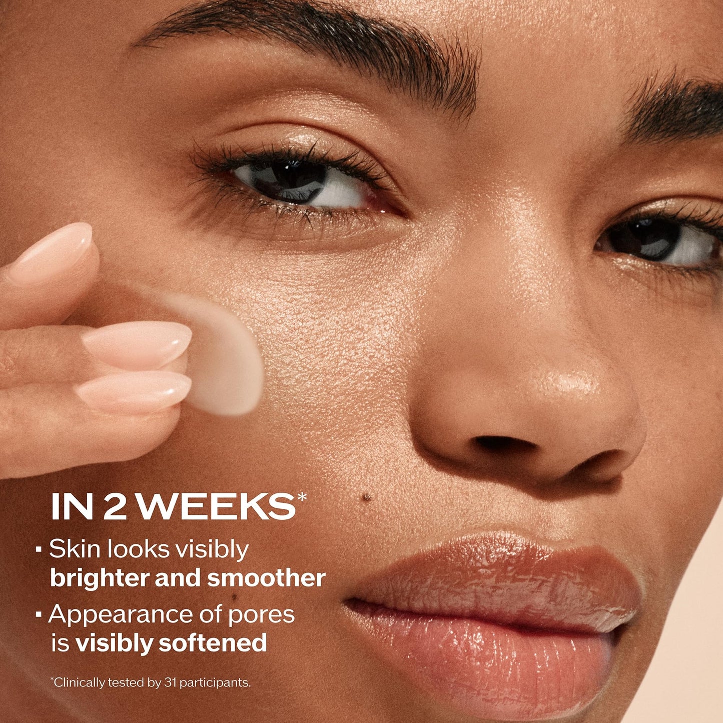 Shiseido Urban Environment Vita-Clear Sunscreen SPF 42 - Invisible Formula with Vitamin C - No-Shine, Makeup Effect for 8 Hours - Non-Comedogenic - 30 mL