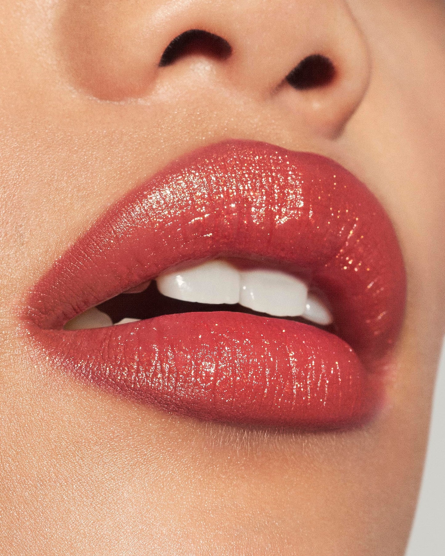 Luckykiss Diamond Lip Glow Bluff